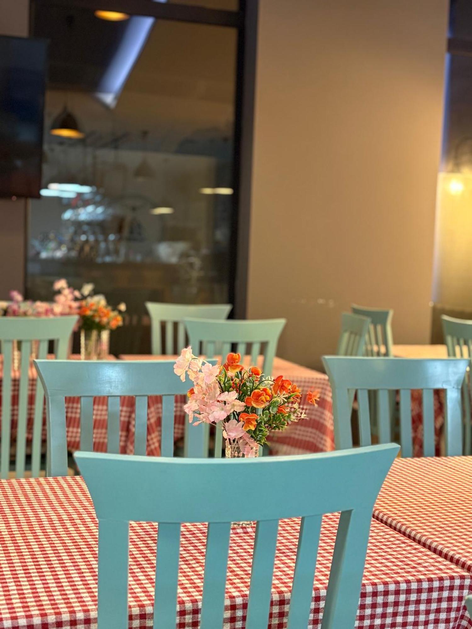 Saint Tropez Durres Hotel